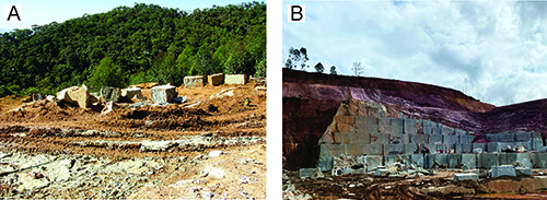 Bloques grandes de piedra en un terreno abierto con colinas y árboles al fondo en la imagen A y una estructura de bloques de piedra apilados en una cantera con cielo nublado en la imagen B.

Descripción generada con IA